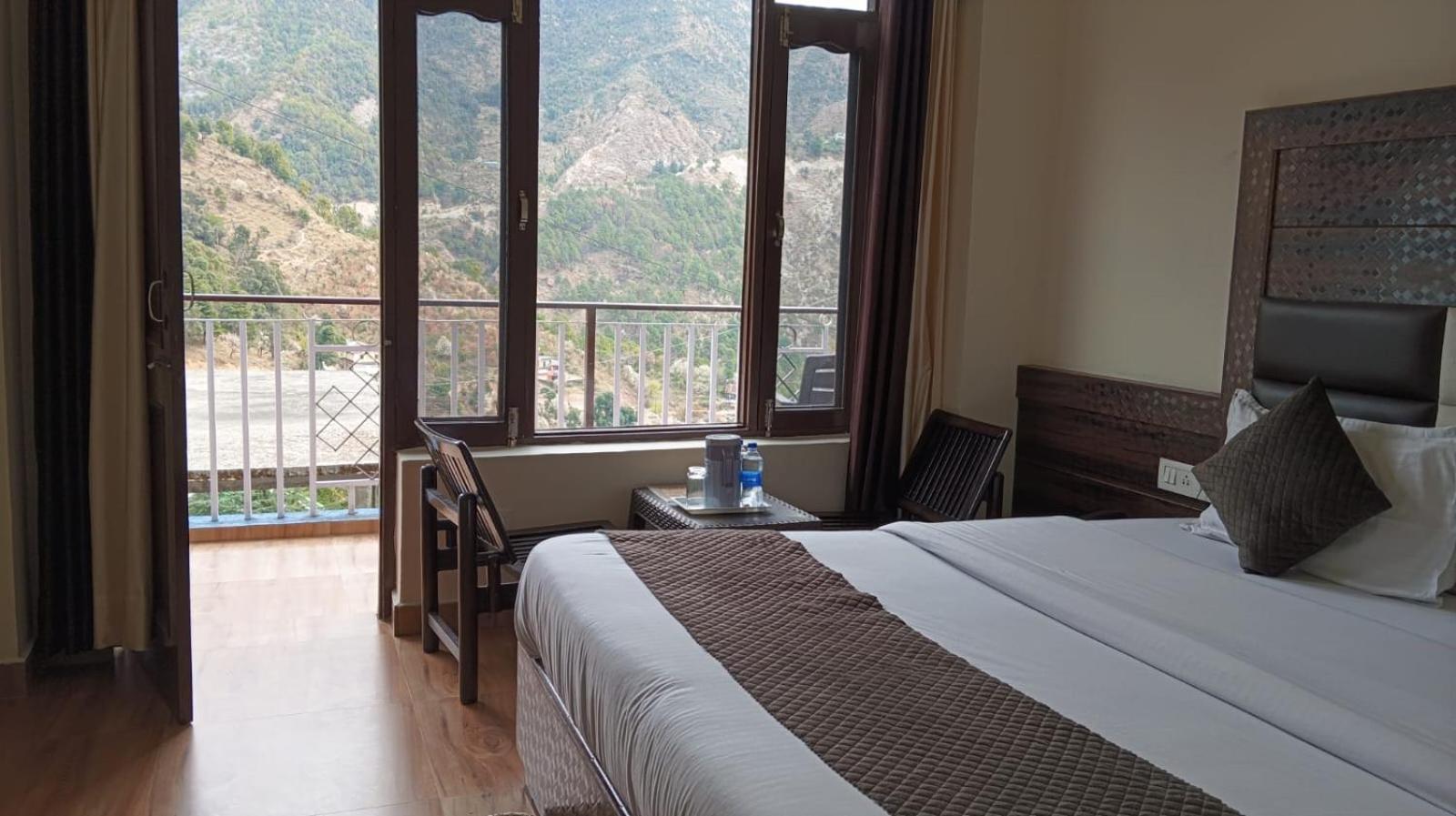 Hotel Hillora Mcleodganj แมคลอยด์กันจ์ ภายนอก รูปภาพ
