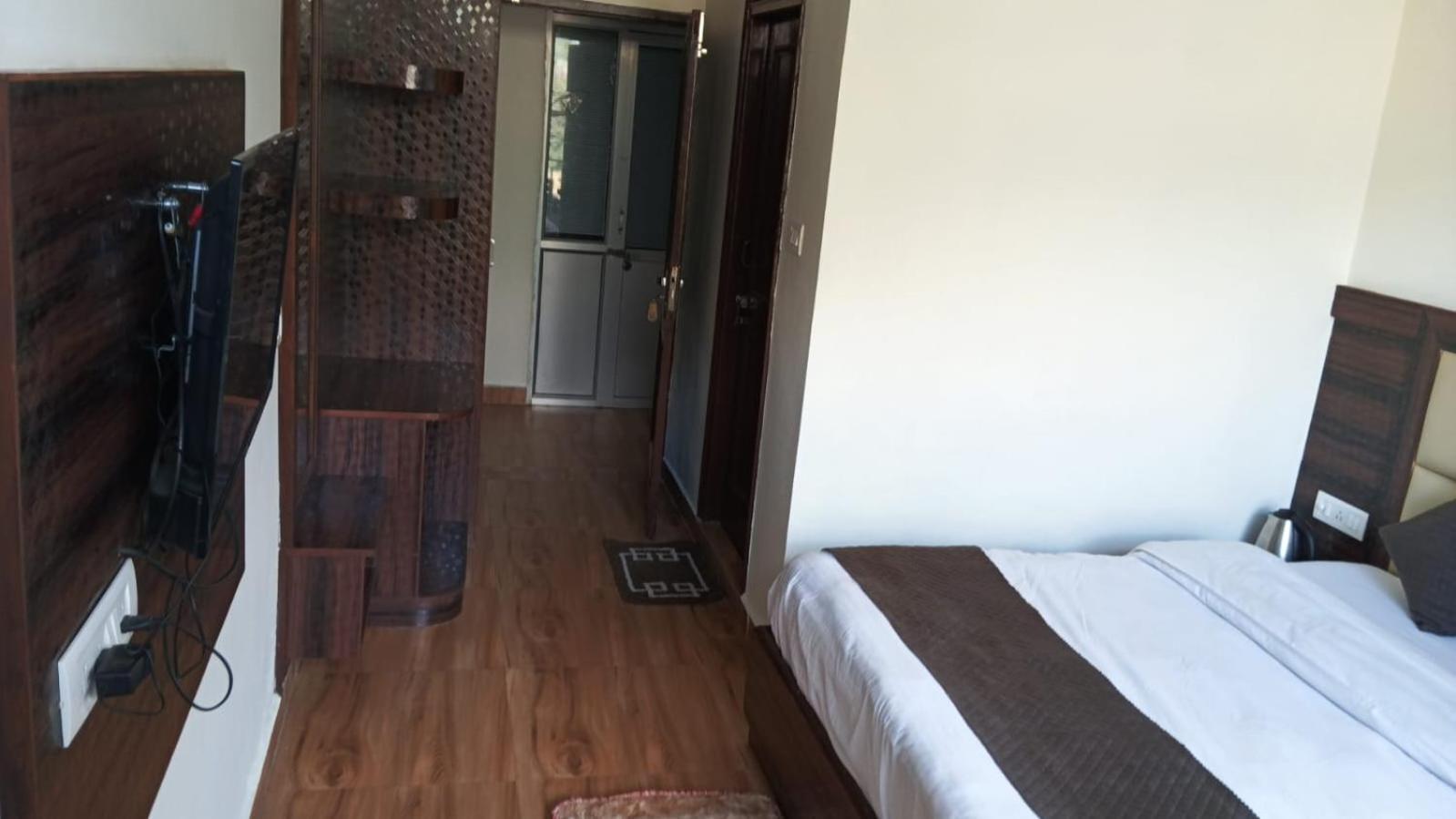 Hotel Hillora Mcleodganj แมคลอยด์กันจ์ ภายนอก รูปภาพ
