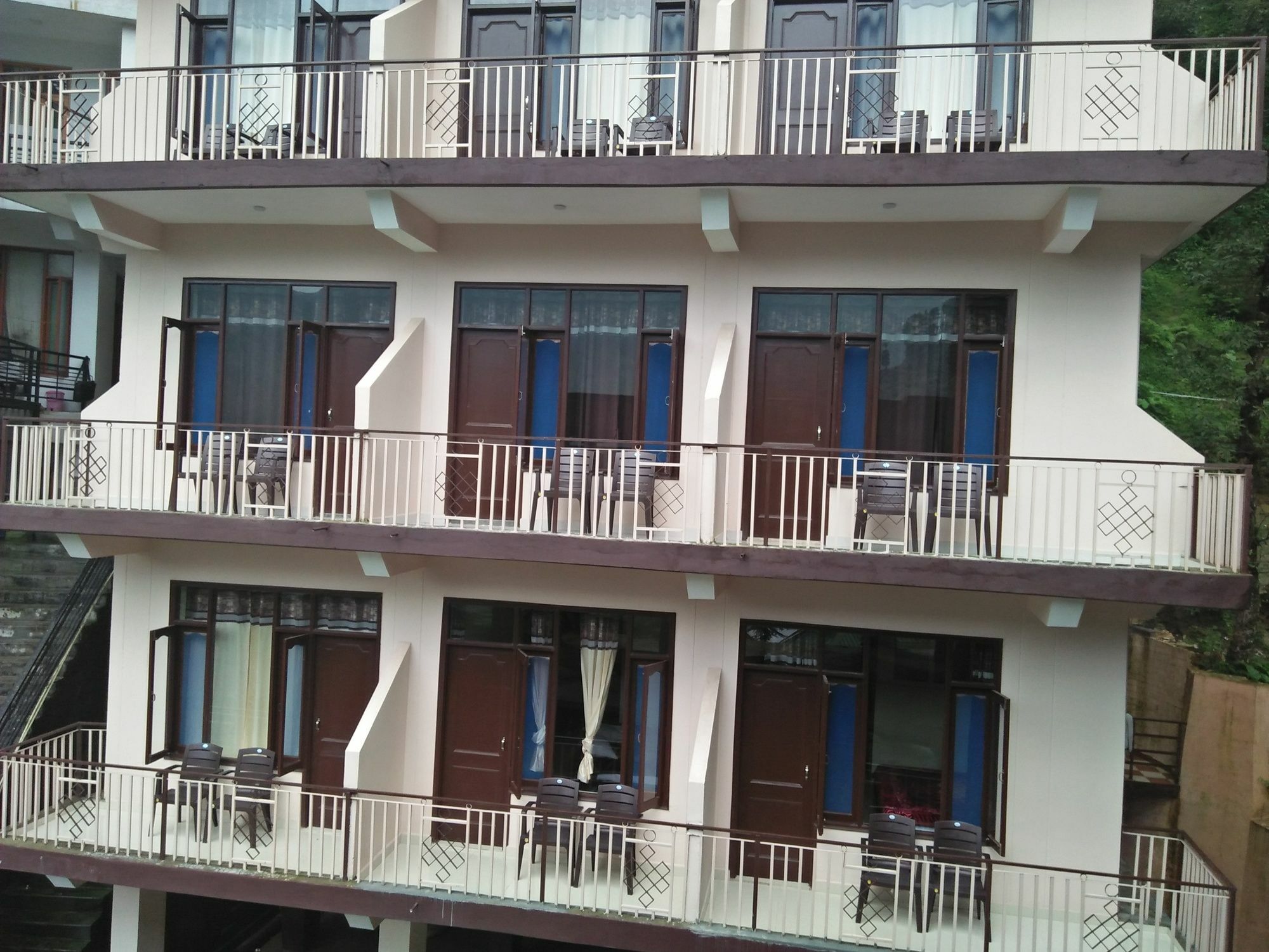 Hotel Hillora Mcleodganj แมคลอยด์กันจ์ ภายนอก รูปภาพ